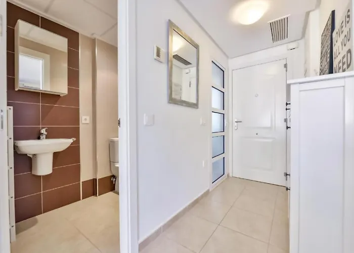 Montesol Con Vistas Al Mar Y Montana *