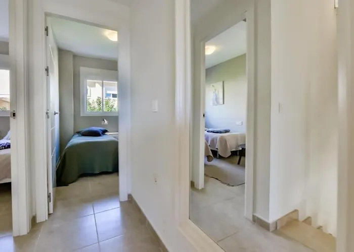 Montesol Con Vistas Al Mar Y Montana